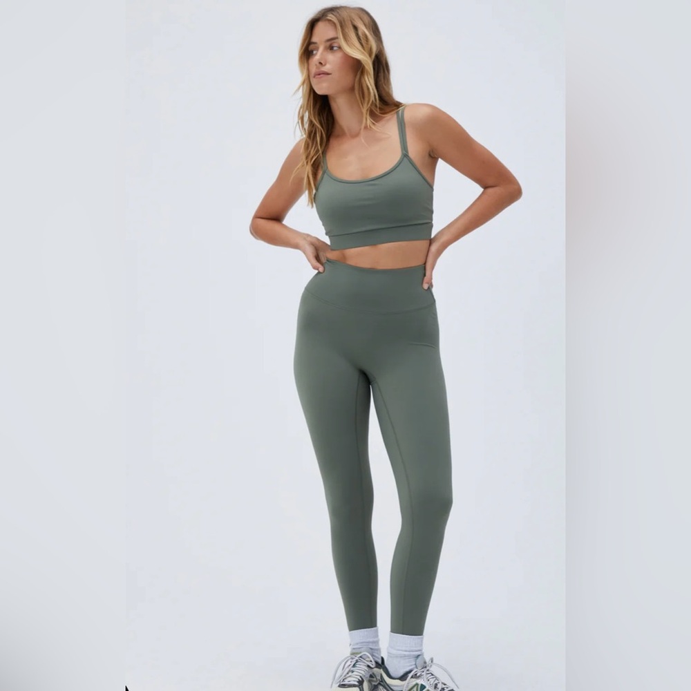 Adanola | Ultimate Leggings | Khaki Green | Size M